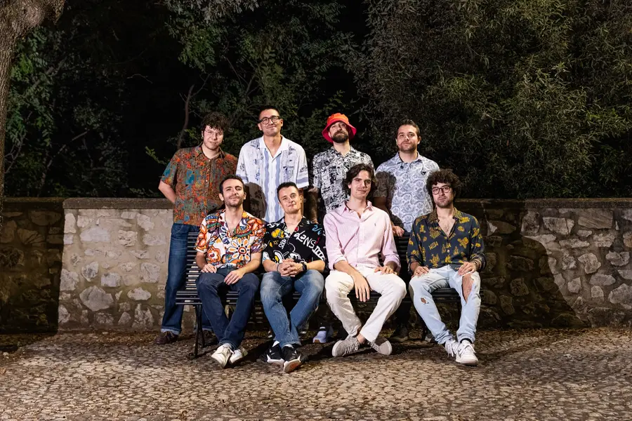 Extra Sauce dal vivo sul palco